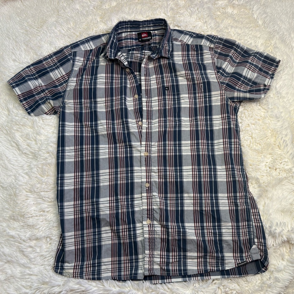 Quiksilver men’s Navy/White Plaid short sleeve Button Down Shirt large